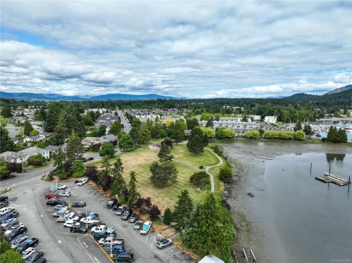 #10-2235 Harbour Rd, Sidney, BC 