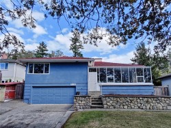 3933 Saanich Rd Saanich, BC V8X 1Y7
