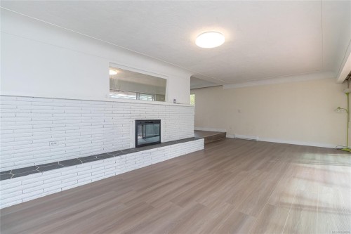 3933 Saanich Rd, Saanich, BC 