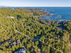 1797 Rainforest Lane Ucluelet, BC V0R 3A0