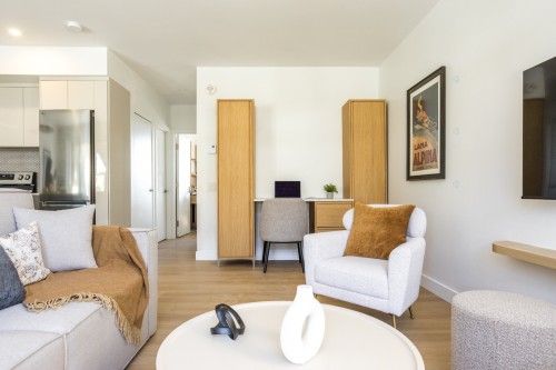 Bureau - 303-702B Rue Du Campus, Sainte-Agathe-Des-Monts, QC - Indoor Photo Showing Living Room