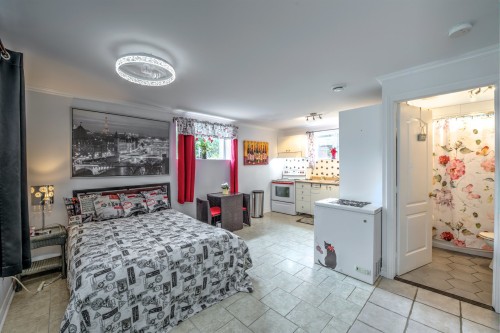 Intergenerational - 123  - 125 Rue Alexandre, Saint-Calixte, QC - Indoor Photo Showing Bedroom