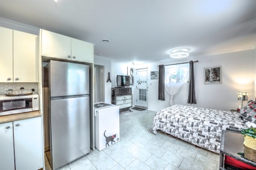Intergenerational - 123  - 125 Rue Alexandre, Saint-Calixte, QC - Indoor