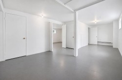 Family Room - 