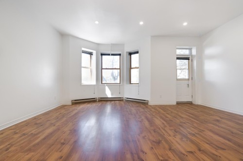 Living Room - 3-2195 Av. Wilson, Montréal (Côte-Des-Neiges/Notre-Dame-De-Grâce), QC 