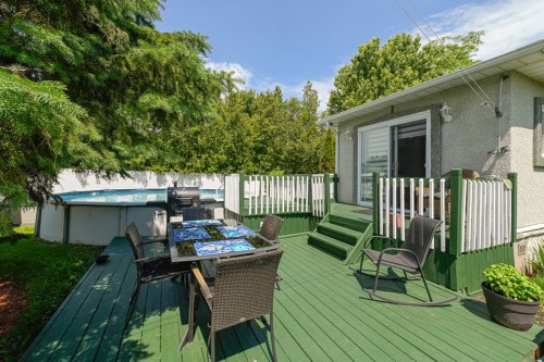 Balcon - 82 Ch. Richelieu, Saint-Mathias-Sur-Richelieu, QC 