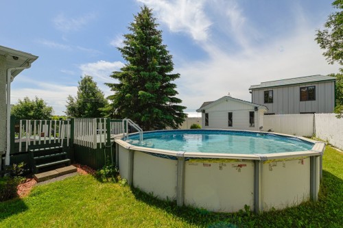 Cour - 82 Ch. Richelieu, Saint-Mathias-Sur-Richelieu, QC 