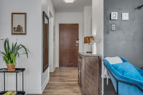 Mud Room - 202-598 8E Avenue, Québec (La Cité-Limoilou), QC 