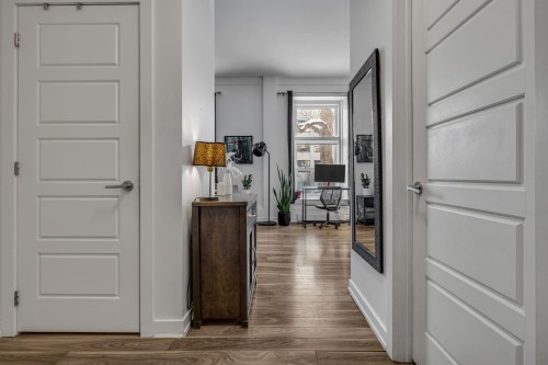 Mud Room - 202-598 8E Avenue, Québec (La Cité-Limoilou), QC 