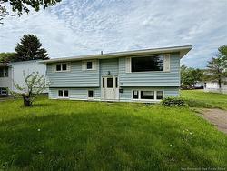 28 Brewster ST  Riverview, NB E1B 3M8