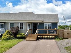 76 Golden ST Moncton, NB E1G 0M6