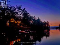 5600 KAHSHE LAKE Gravenhurst (Morrison), ON P1P 1R6