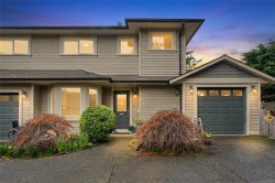 10372 Bowerbank Rd Sidney, BC V8L 3L7