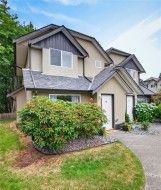 #10-555 Rockland Rd Campbell River, BC V9W 8B7