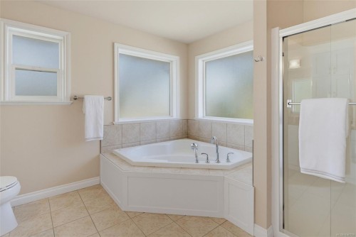 3966 Stan Wright Lane, Saanich, BC 