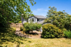 2162 Stelly's Cross Rd Central Saanich, BC V8M 1M3