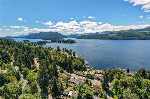 8555 Maple Ridge Rd, Youbou, BC 