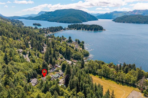 8555 Maple Ridge Rd, Youbou, BC 