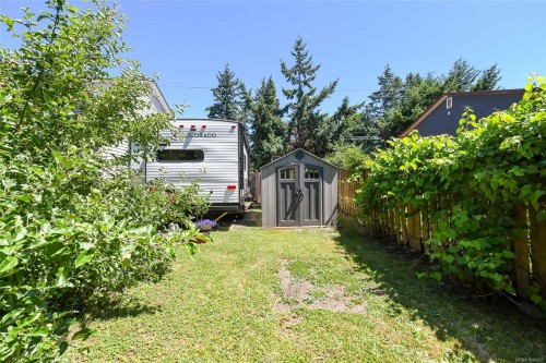 605 Pritchard Rd, Comox, BC 