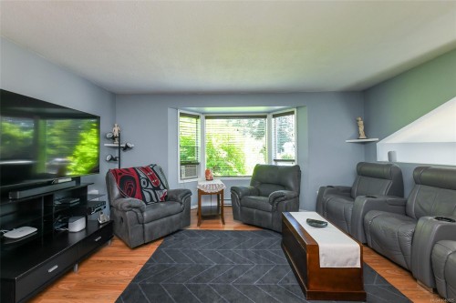 605 Pritchard Rd, Comox, BC 