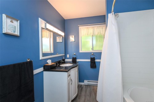 605 Pritchard Rd, Comox, BC 