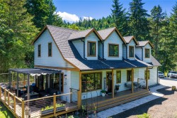 1691 Meadowood Way Qualicum Beach, BC V9K 2S3