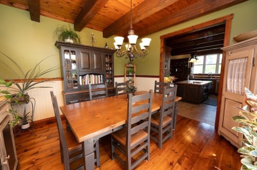 Dining Room - 11 Ch. René, Val-D'Or, QC 