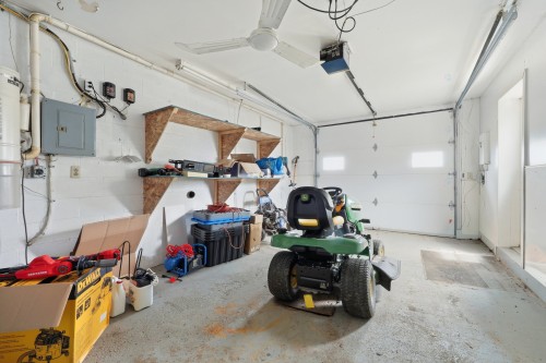 Garage - 975 Route 137, La Présentation, QC 