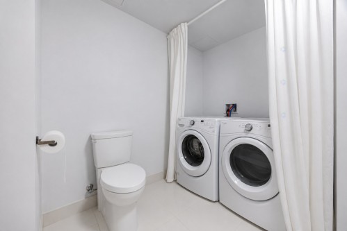 Salle de lavage - 910-9 Boul. Des Prairies, Laval (Laval-Des-Rapides), QC 