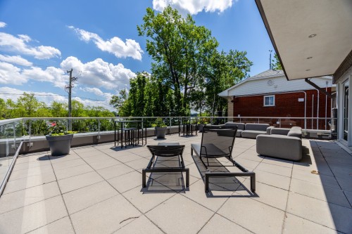 Terrasse - 910-9 Boul. Des Prairies, Laval (Laval-Des-Rapides), QC 