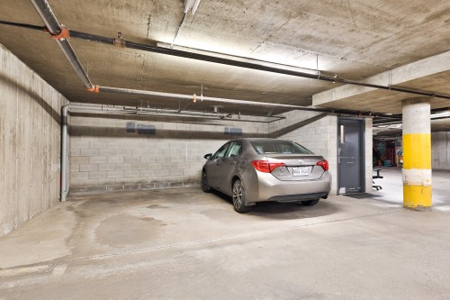 Garage - E402-50 Ch. Bates, Montréal (Outremont), QC 