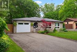 2381 PEART COURT  Burlington, ON L7P 2V4