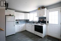 Access to Driveway & Rear Yard - 