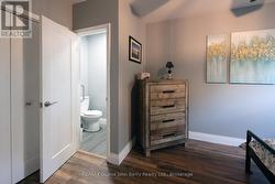 2 pce Ensuite in Primary bedroom - 