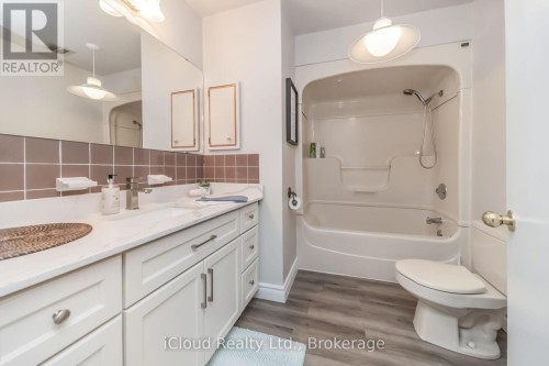 17 Algonquin Boulevard, Brampton, ON 