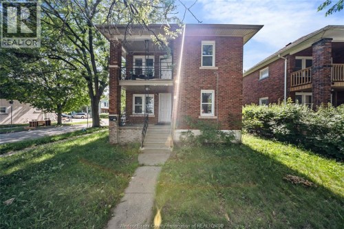 841 - 843 LOUIS  Windsor, ON N9A 1X4