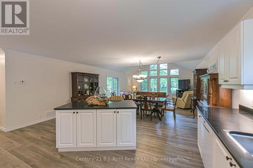 Expansive Great Room - 7463 Davy Drive, Ramara, ON 