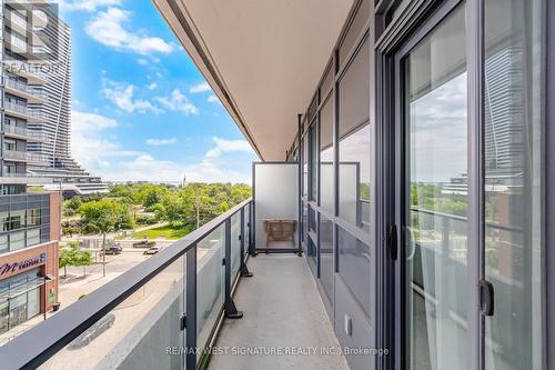 711 - 2212 Lake Shore Boulevard W, Toronto, ON 