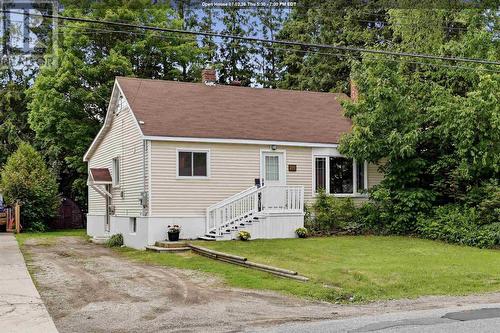 59 Adeline AVE  Sault Ste. Marie, ON P6B 5M6