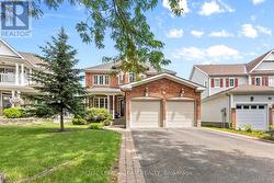 178 HEMLO CRESCENT  Ottawa, ON K2T 1E5