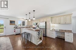 kitchen island with pendant lighting - 