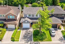 29 CARBERY DRIVE Ottawa, ON K2S 1E5
