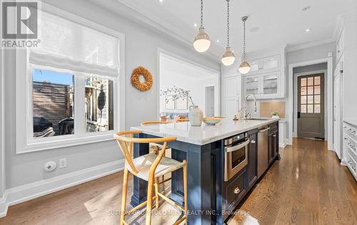 8 Cumberland Drive, Mississauga, ON 