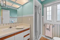 2nd floor main floor 3pc bath - 