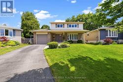 1495 CLINTON COURT  Burlington, ON L7M 1N1