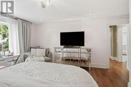 1320 Woodland Avenue, Mississauga, ON 