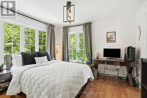 1320 Woodland Avenue, Mississauga, ON 