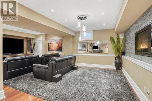 1320 Woodland Avenue, Mississauga, ON 