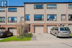 35 THE BRIDLE PATH Clarington, ON L1C 3W1