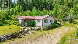 635 Lakeview Arrow Creek Road Wynndel, BC V0B 2N1
